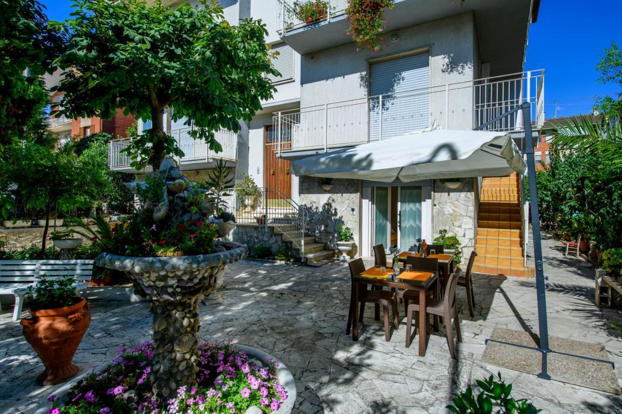 B&B La Fontanella Сан-Бенедетто-дель-Тронто Экстерьер фото