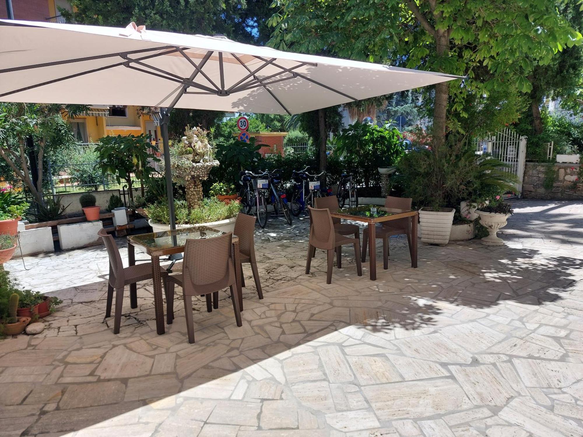 B&B La Fontanella Сан-Бенедетто-дель-Тронто Экстерьер фото