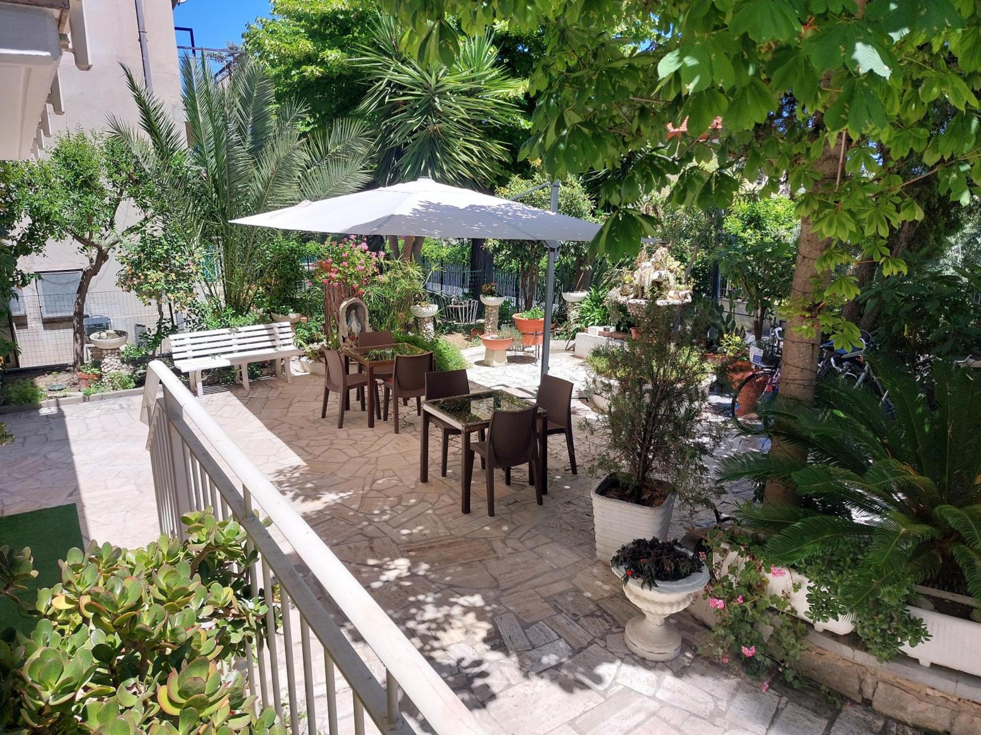 B&B La Fontanella Сан-Бенедетто-дель-Тронто Экстерьер фото